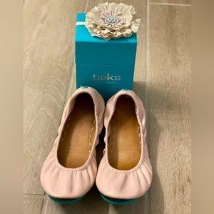 Tieks ballet flats- ballerina pink.